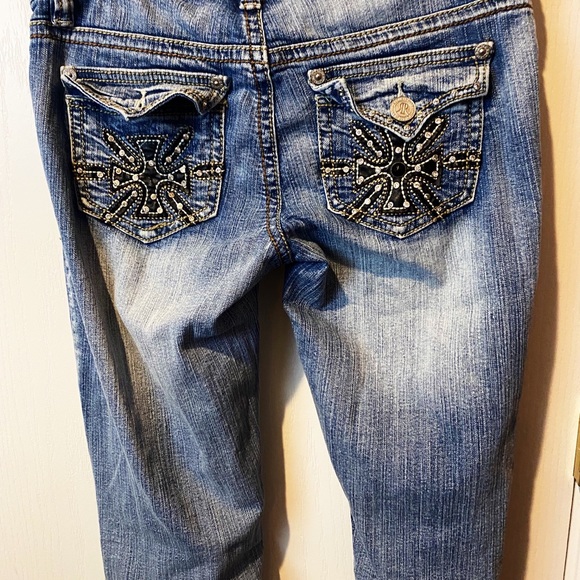 Request Medium Wash Jeans - Picture 4 of 4